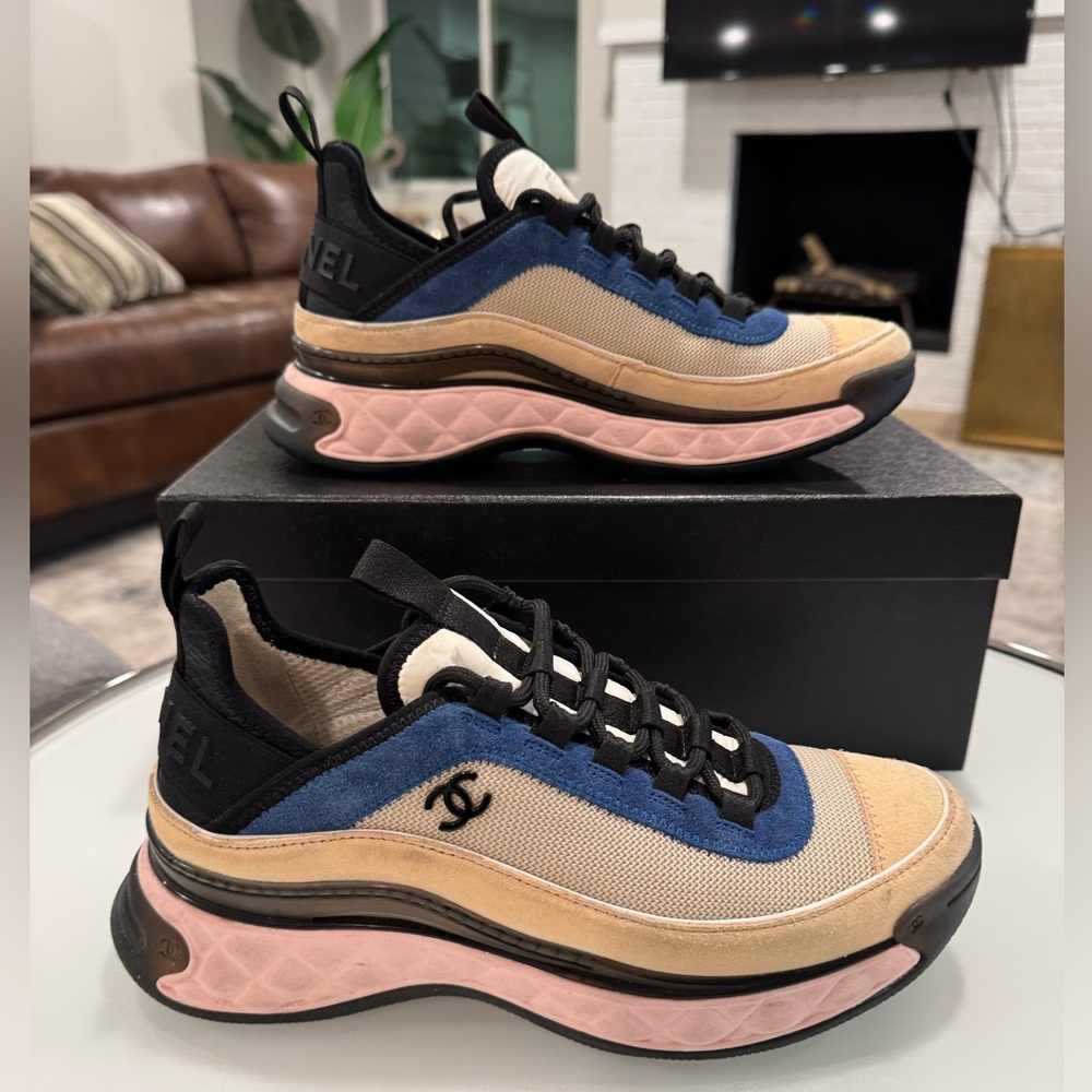 Chanel Sneakers. Size 39
